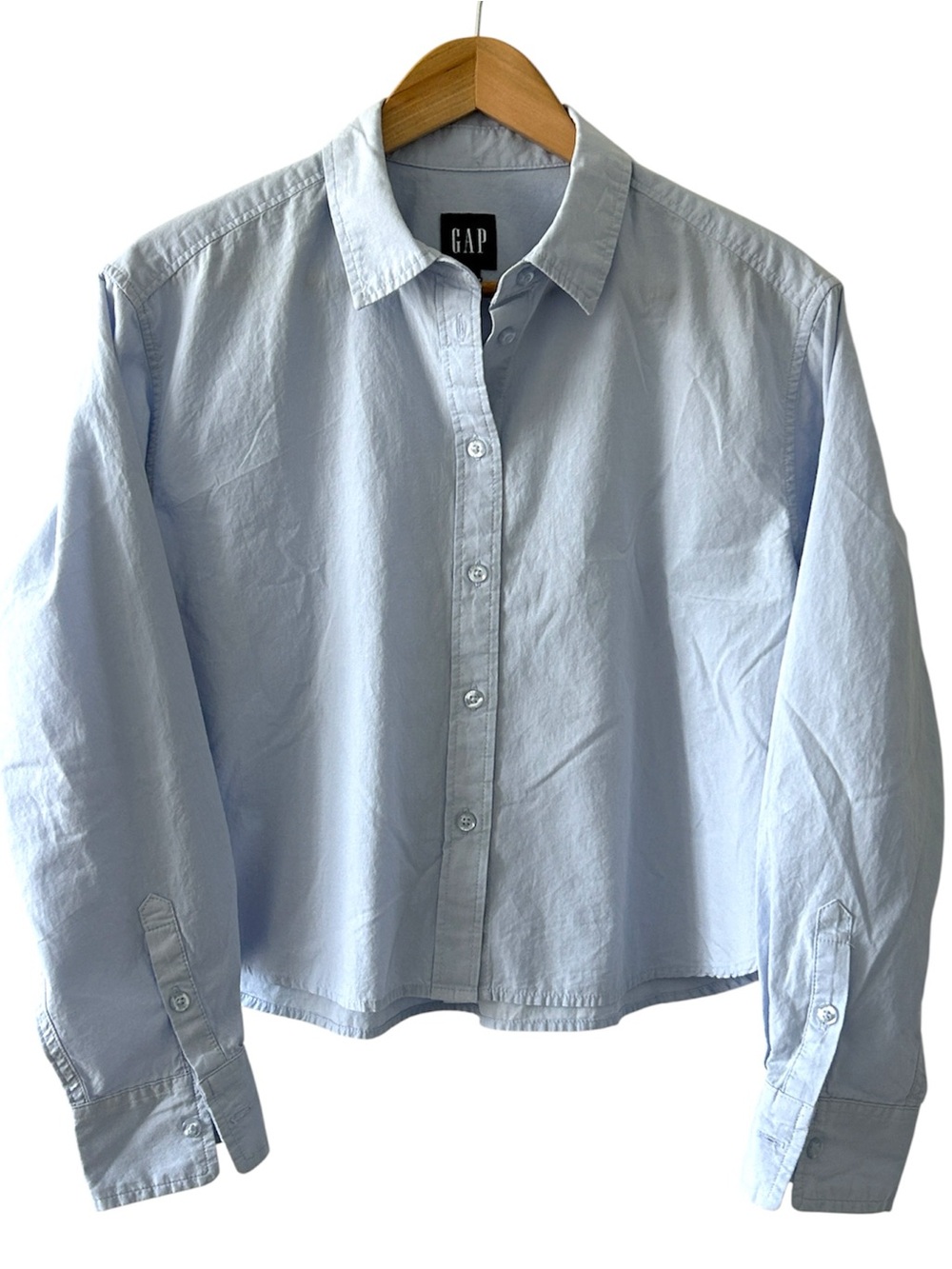 Gap Light Blue Crop Button Up Top NWOT Size M